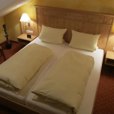 Oda ve Kahvaltı Weinhaus Paradies 3*