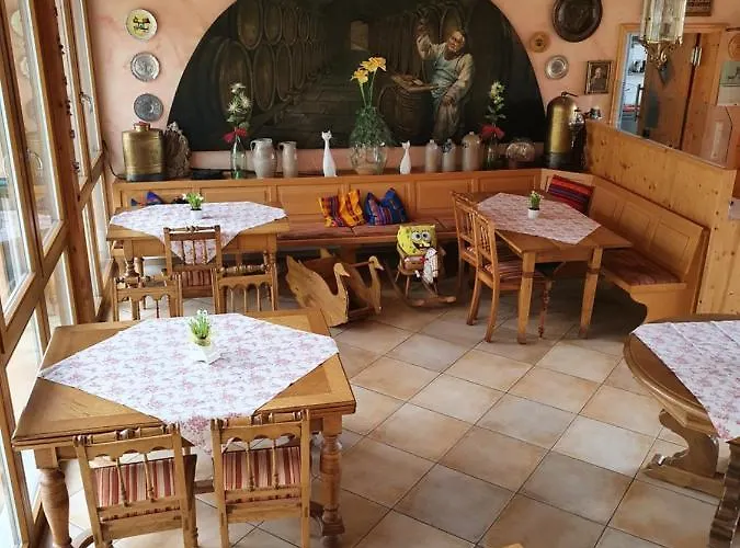 Alojamento de Acomodação e Pequeno-almoço Weinhaus Paradies Neustadt an der Weinstraße